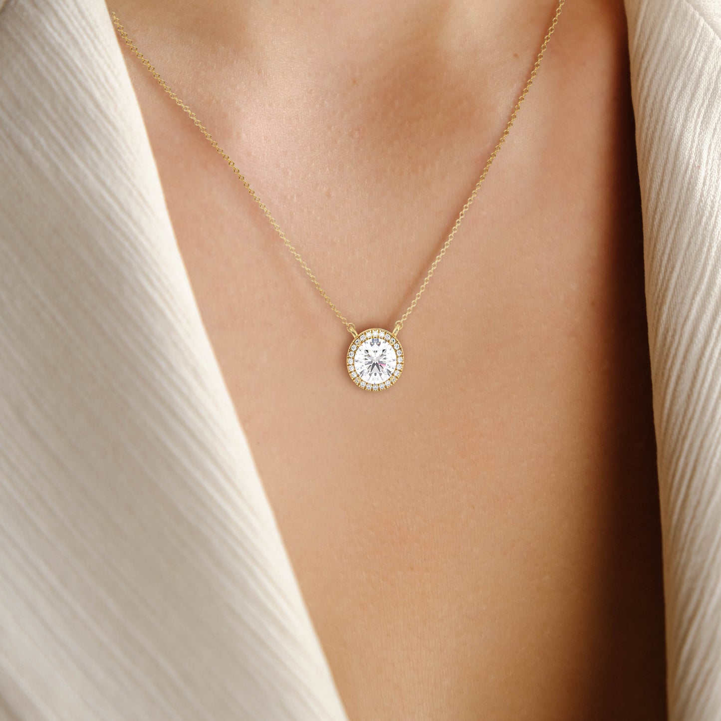 SOPHIA HALO ROUND CUT LAB GROWN DIAMOND SOLITAIRE, RIVIÈRE ELEGANT NECKLET, GOLD